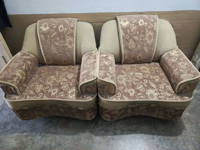 5 seater sofa 0