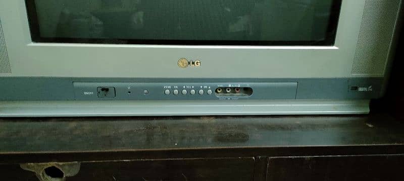 A 1 piece LG TV pc for sale in new condition 3