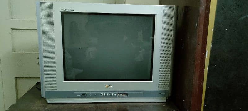 A 1 piece LG TV pc for sale in new condition 4