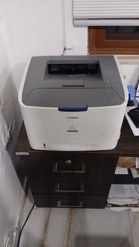 canon LBP 6304 dn printer 0