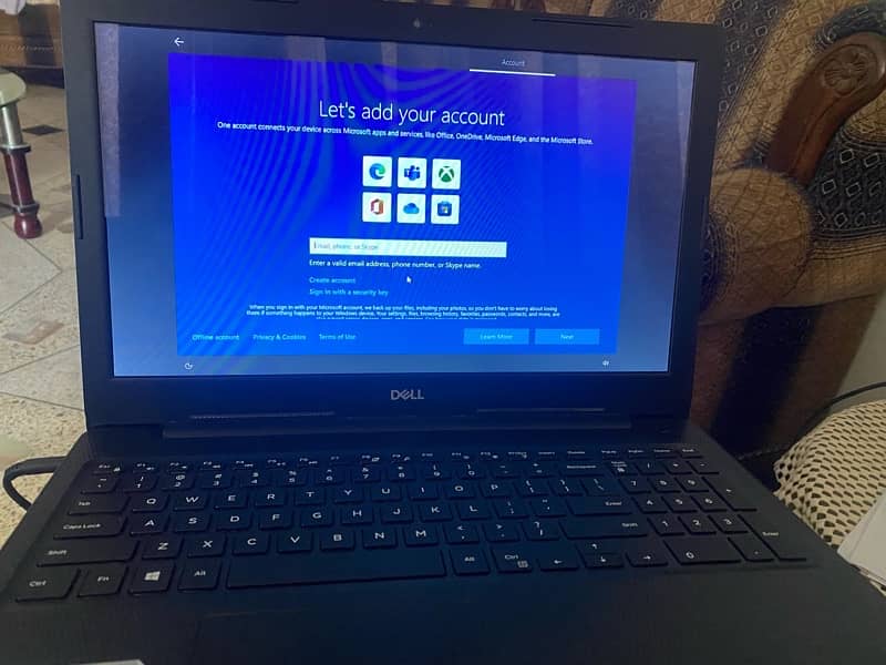 Dell Inspiron 15 3000 0