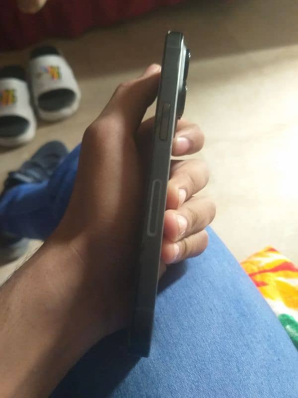 Iphone 14pro 10/10 Less ho jaayga. 2