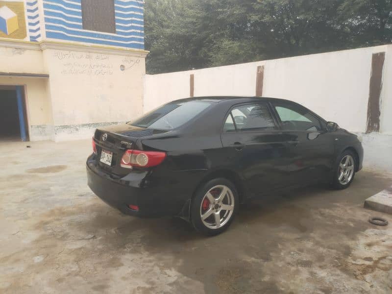 Toyota Corolla GLI 2013 4