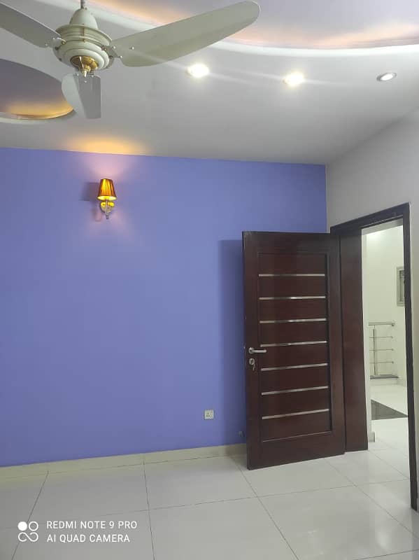 1 KANAL BEAUTIFUL UPPER PORTION AVAILABLE FOR RENT IN VALANCIA HOUSING SOCIETY 7