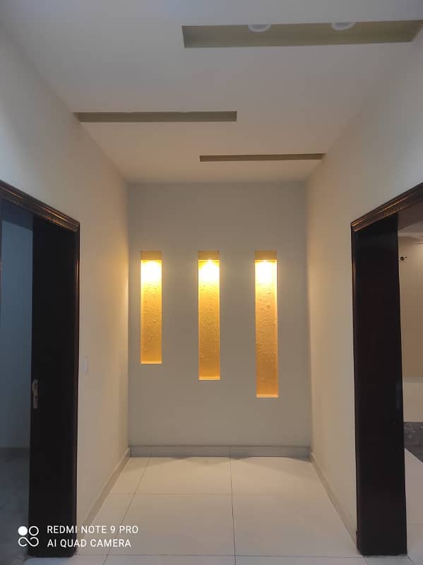 1 KANAL BEAUTIFUL UPPER PORTION AVAILABLE FOR RENT IN VALANCIA HOUSING SOCIETY 10