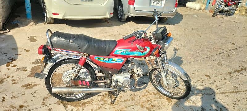 Hi I M Selling Honda 70 2012 model 1