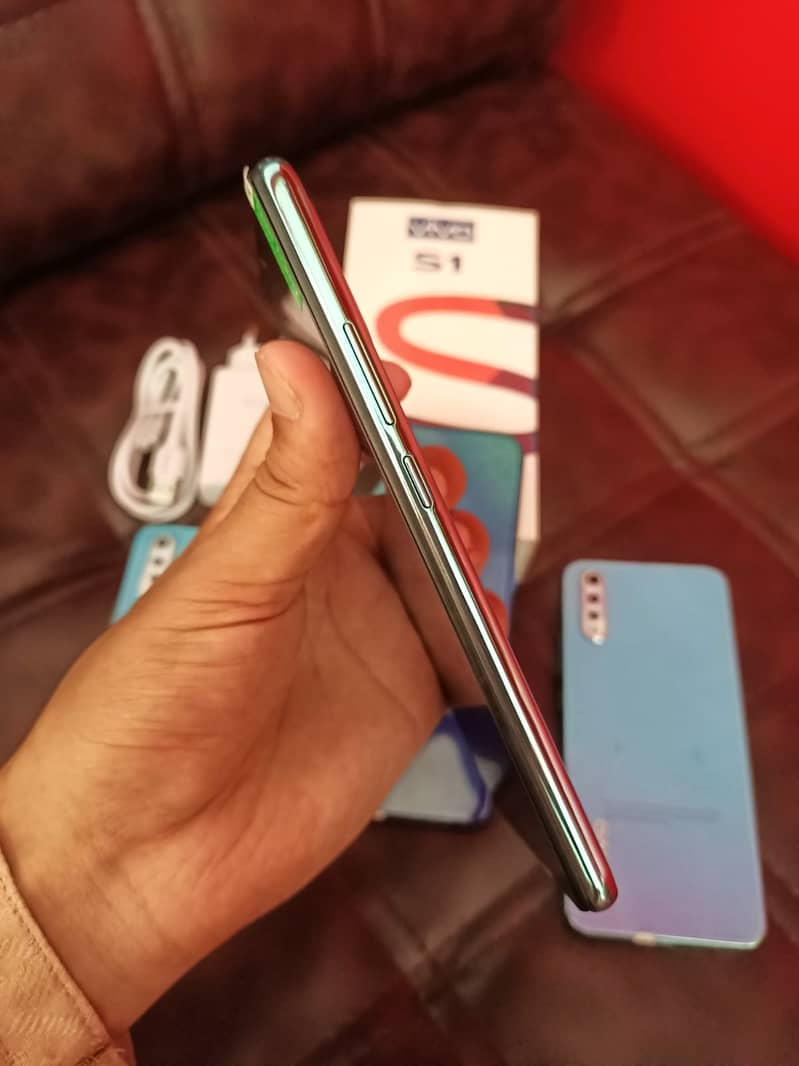 Vivo S1 PTA With Accessories 9