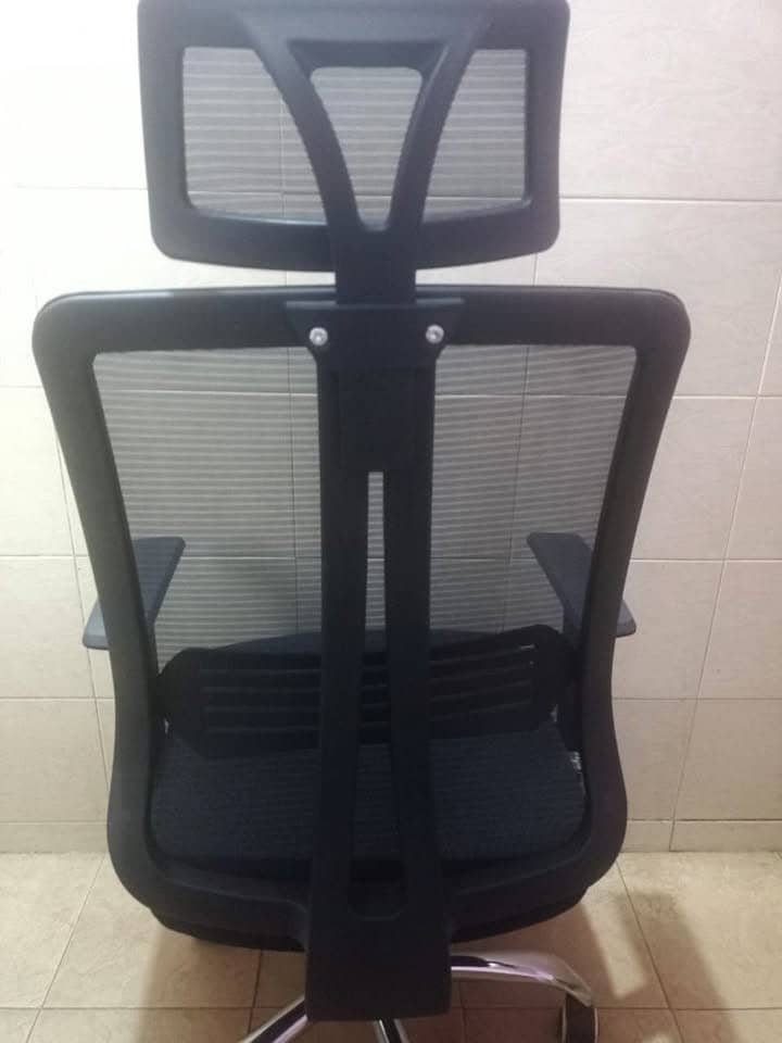 Executive Rotating Adjustable Mesh Office Chair 8