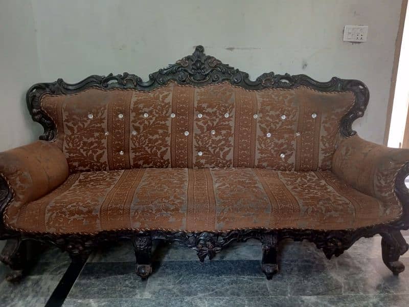 chnuti sofa 1