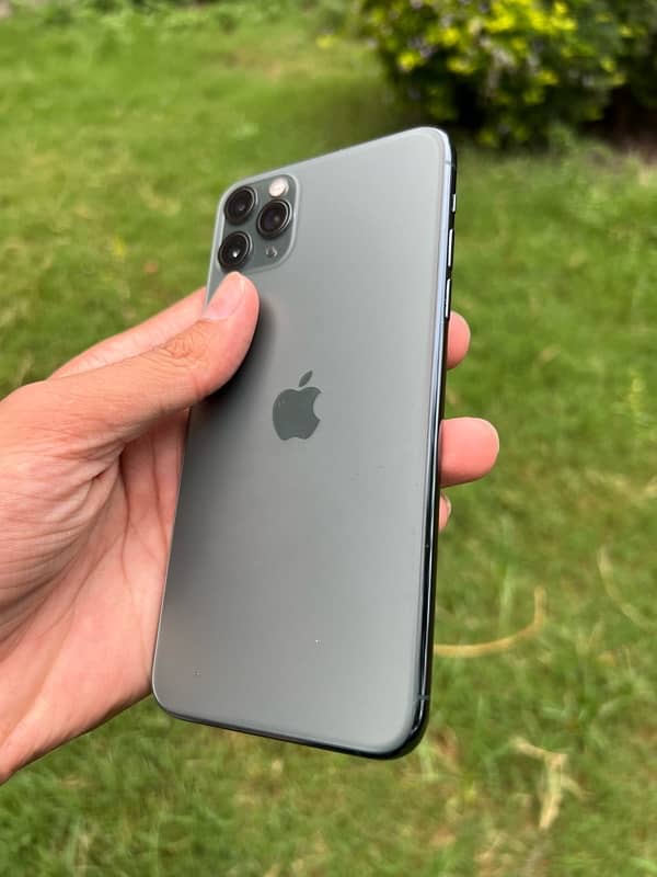 iPhone 11 Pro Max 7