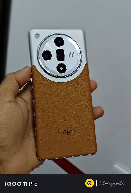 Oppo Find X7 3