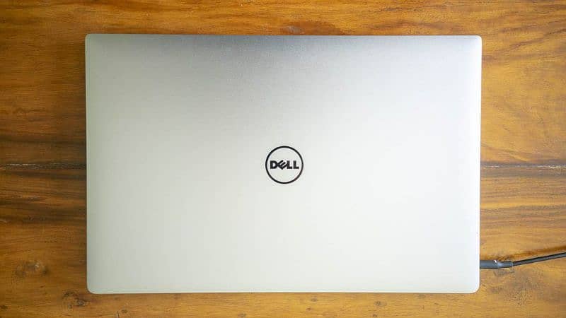 xps 15 9560 Model | i7 7th Generation | 16/512| 4GB Graphic Card 1