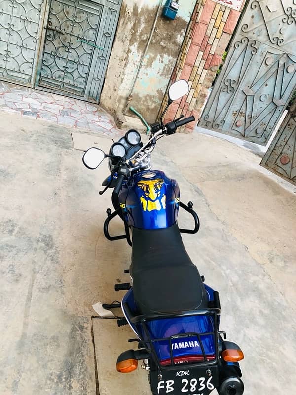 Yamaha YBR G blu beauty 18