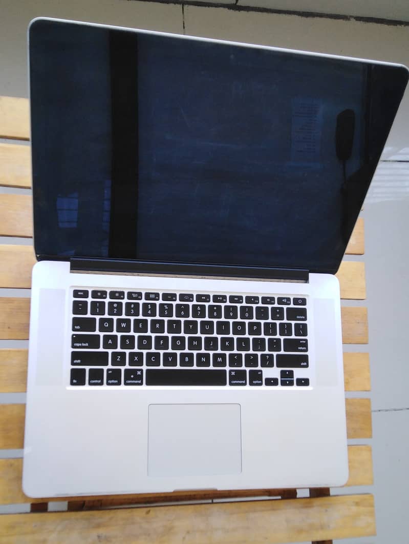 MacBook Pro 1