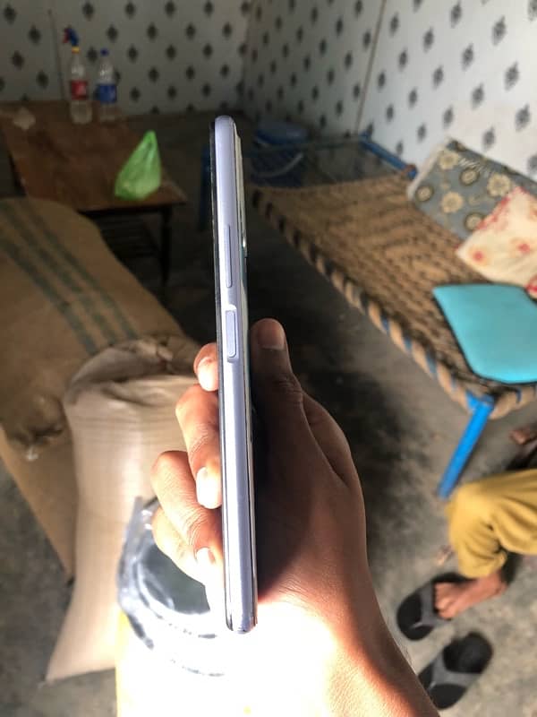 vivo y 20 4/64GB 8