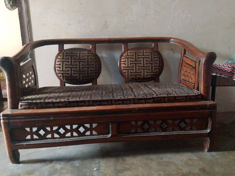 Sofa set for sale. 2