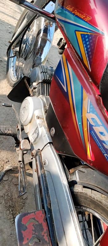 Honda CD 70 bike totally genioun bike ha all documents clear ha 6