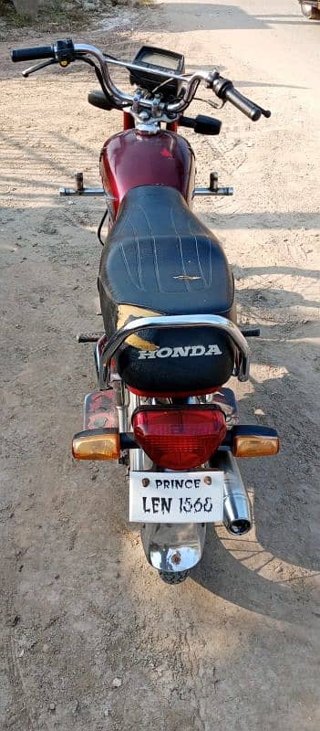 Honda CD 70 bike totally genioun bike ha all documents clear ha 8