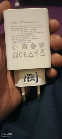 vivo v23 44watt original box pulled only adaptor