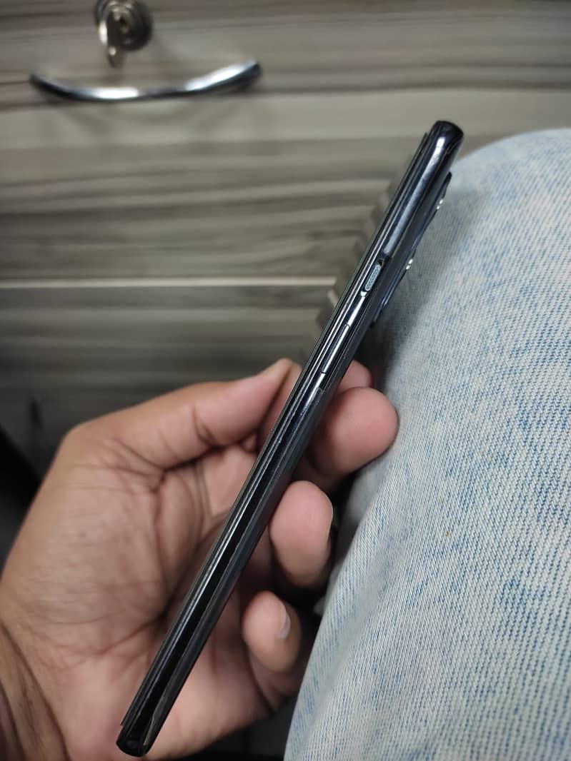 OnePlus 9 3