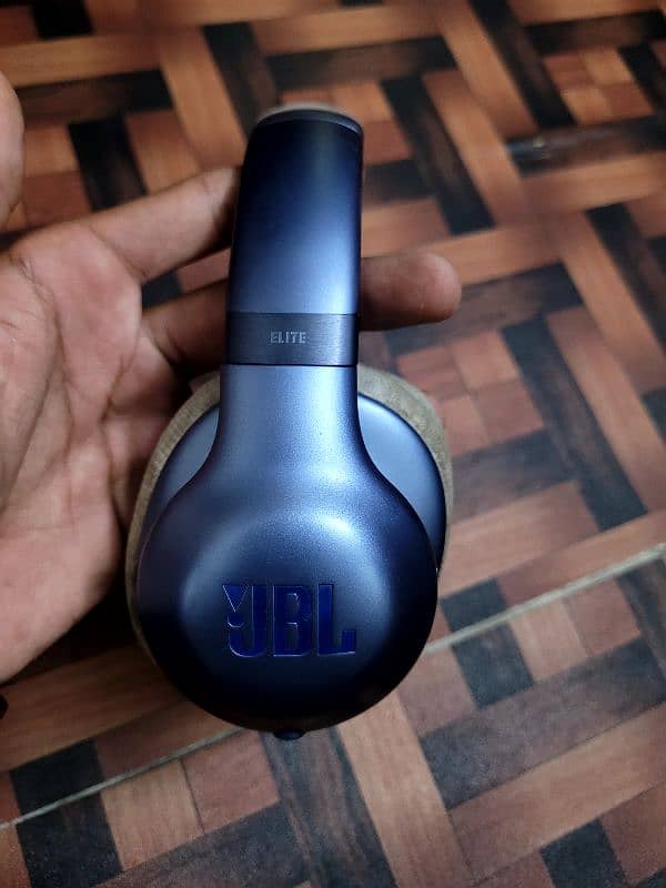 JBL headphones 2