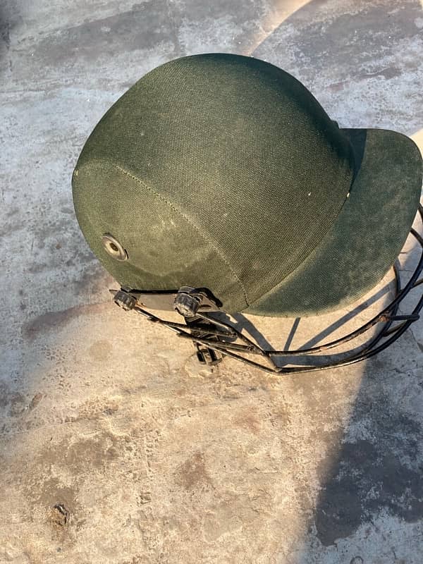 good condition helmet 1