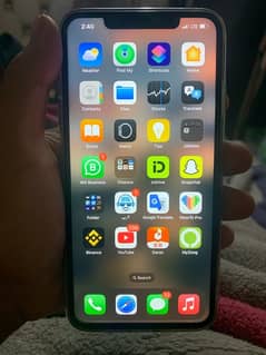 IPhone XS Max LCD For Sale Minor Crack