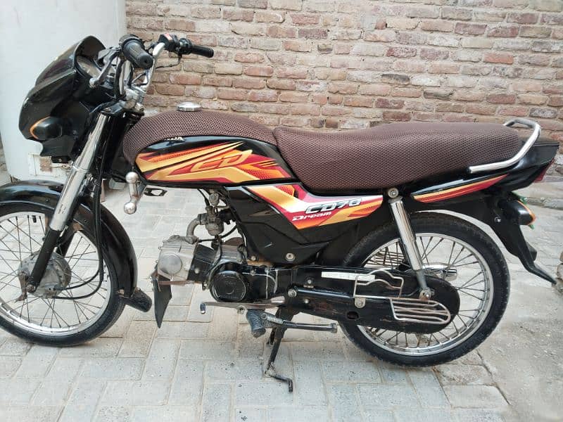 Honda cd 70 dream model 21 number Sukkur 1