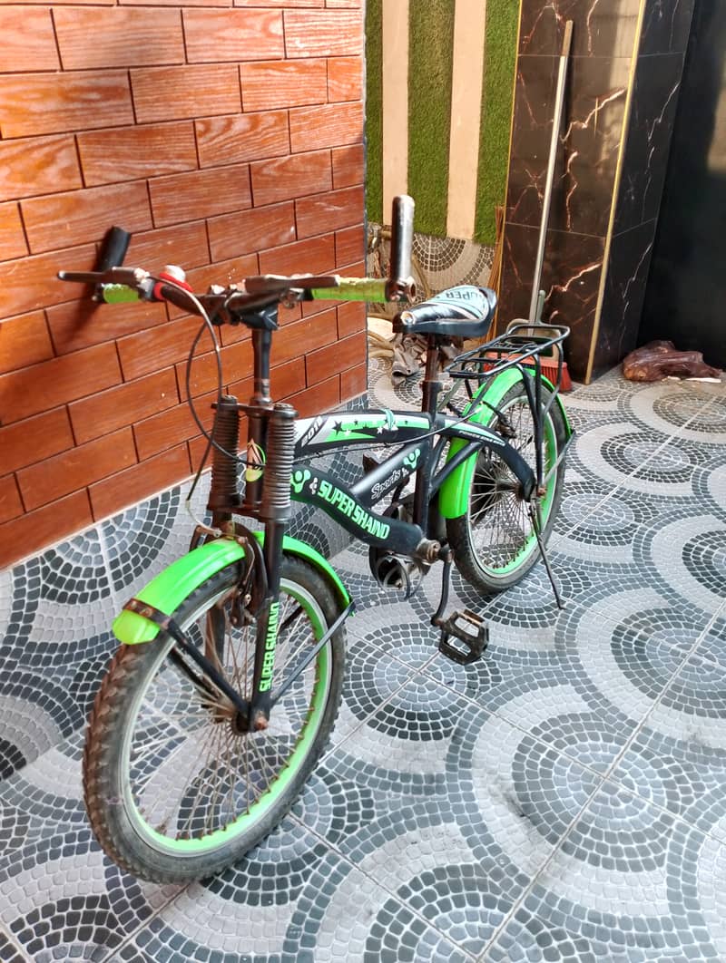 Black and Neon Green Children Bicycle 3