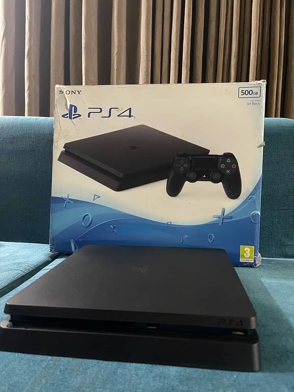 PS4 SLIM 500GB WITH GTA 5 1