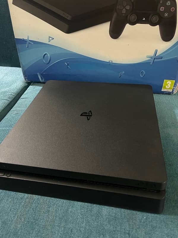 PS4 SLIM 500GB WITH GTA 5 3