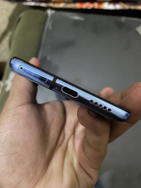 One Plus 7t with original charger non PTA 2