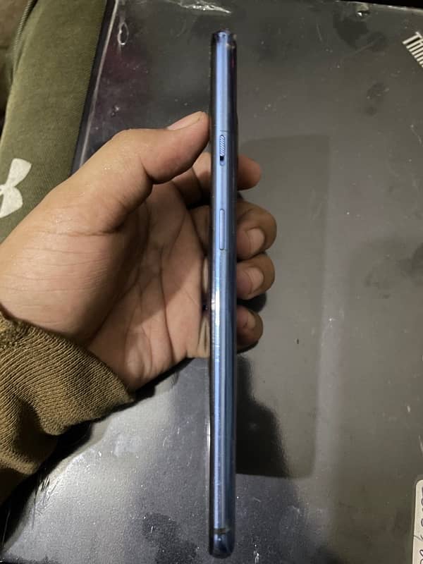 One Plus 7t with original charger non PTA 4