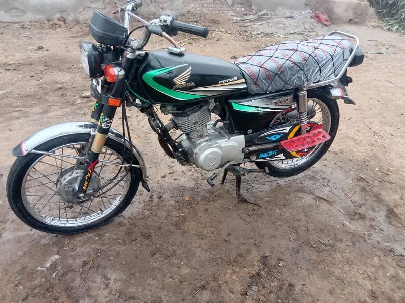 honda cg 125 model 2014  total original 03/00/68/12/903 5