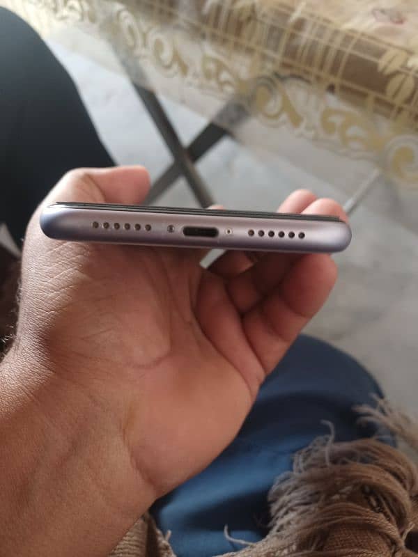 Iphon 11 Non PTA 6