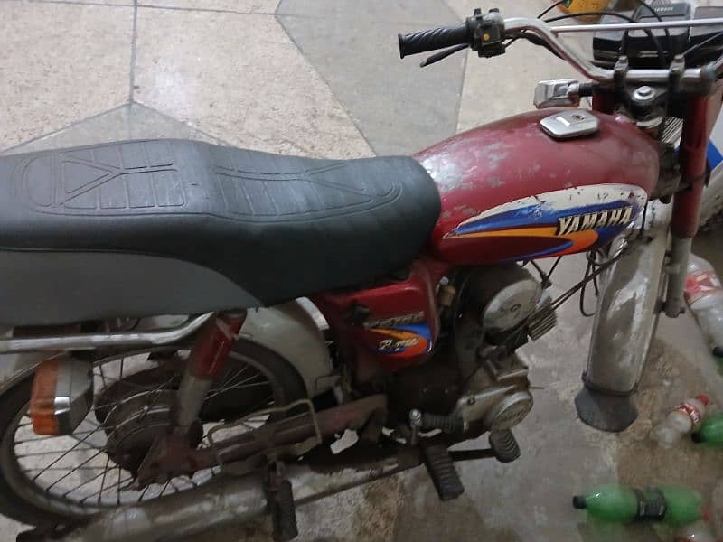 Old Yamaha 2004 Model 0