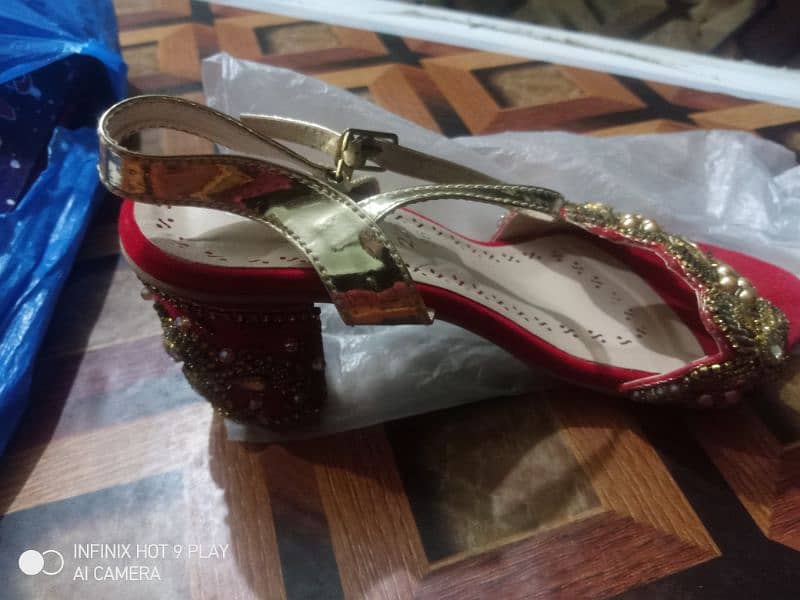 bridle set and heels in good condition 11