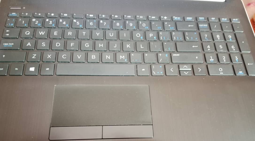 HP Notebook 15 Core i5 8th gen  with numpad 6