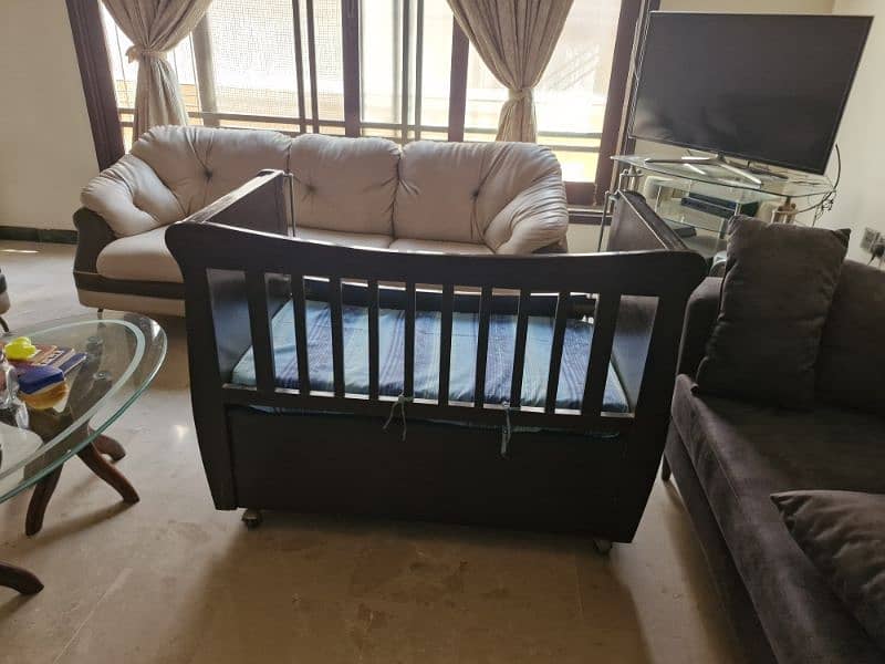 High quality solid wood baby sleeping cot 0