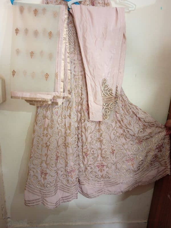 kaliyon wali frock wedding wear 1