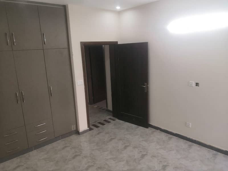 10 Marla upper portion available for rent in LDA AVENUE 11