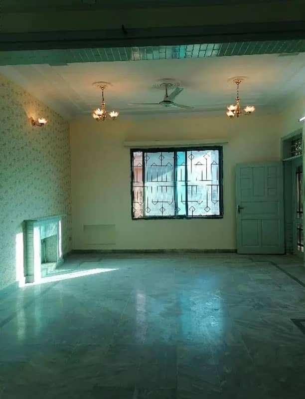 3 bedroom beautiful upper portion available for rent 0