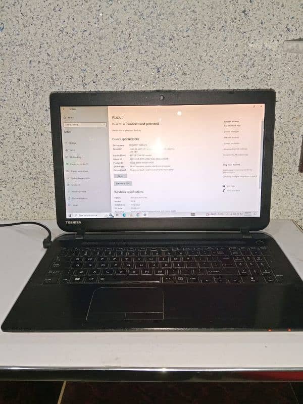 Toshiba laptop for sell 0