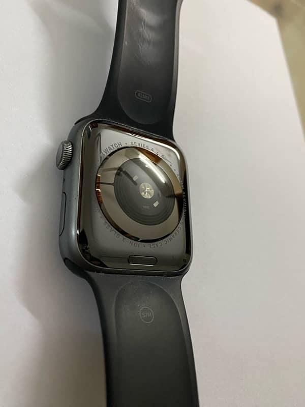 Apple Watch series 4 44mm Nike+ edition 3