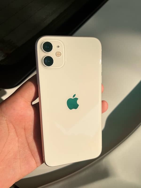 iPhone 11 64 JB jv 2