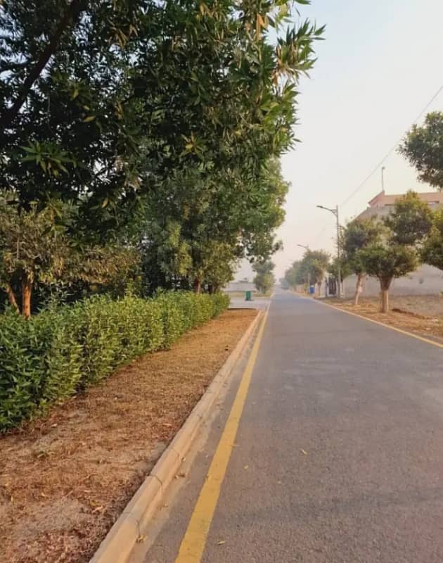 20-Marla Plot Available At Hot Location Near To Park Mosque & At Reasonable Price In New Lahore City Phase 3 Near To Bahria Town 7