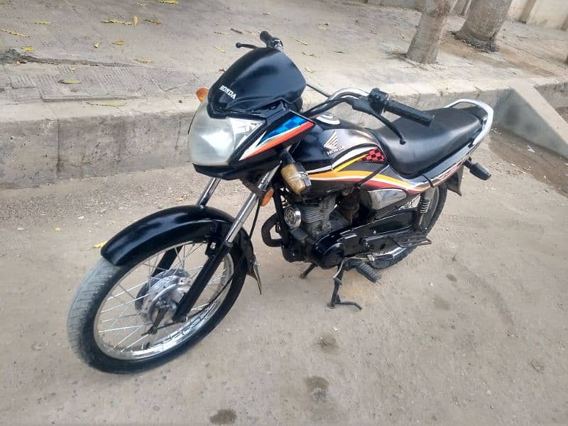 Honda Dream 125 2014 4