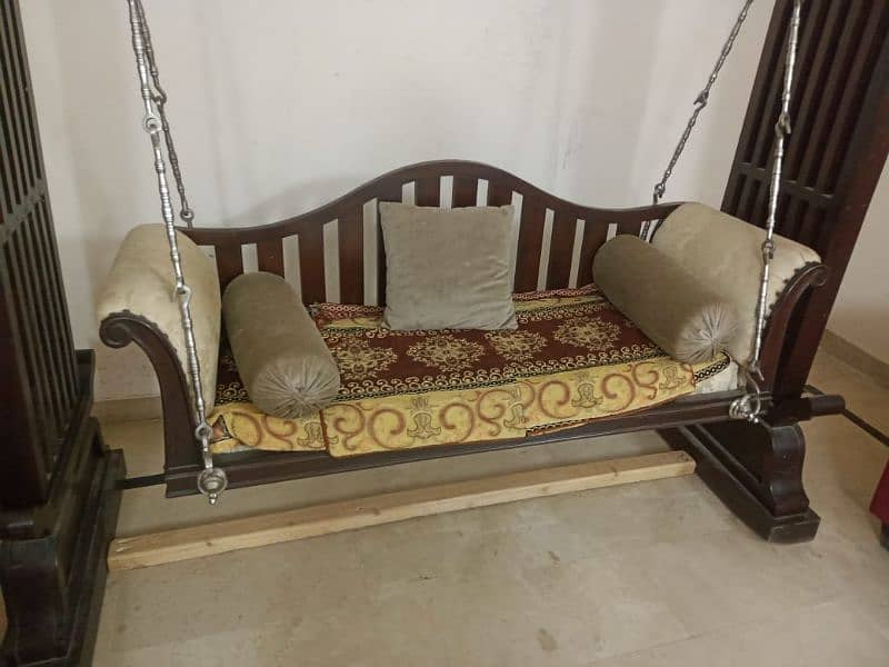 Jhoola for sale in Shah Faisal colony 1