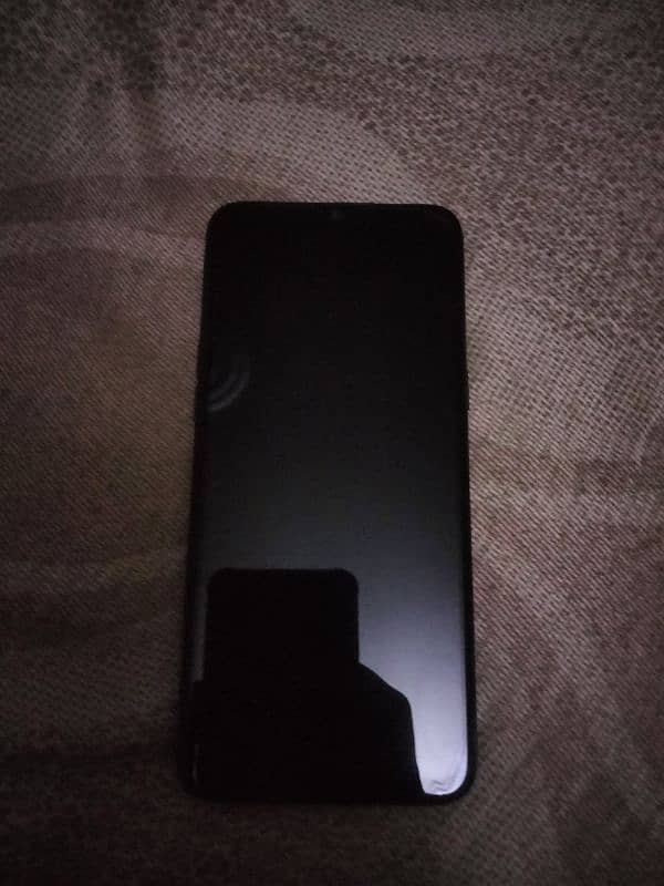 Realme 5 4/64 set with charger 2