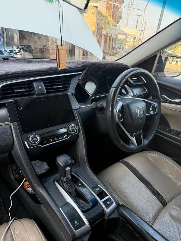 Honda Civic Oriel 2019 4